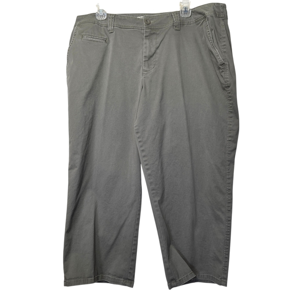 Apt. 9 Tomboy Chino Capris 16W Sage Green NWOT